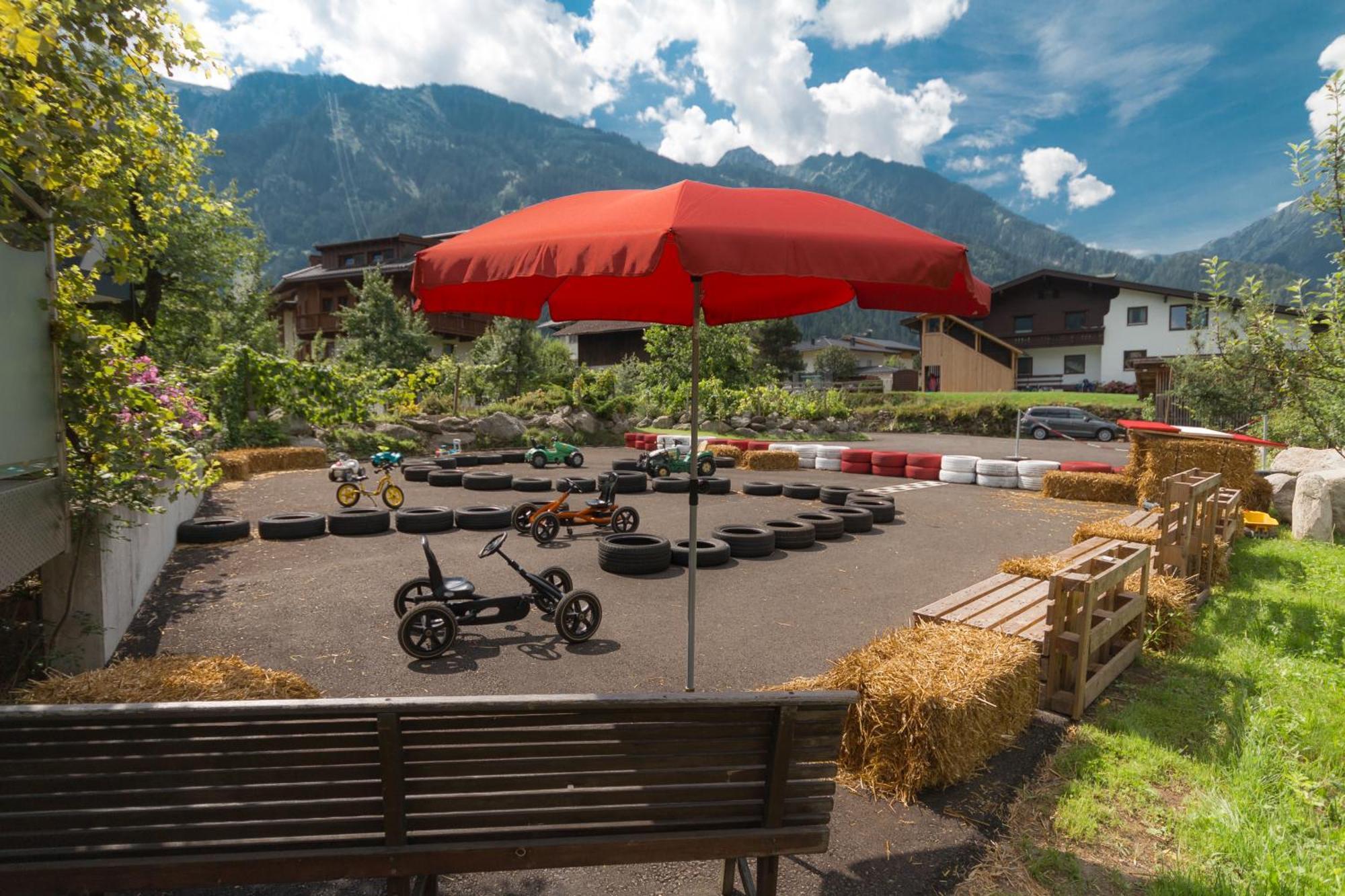 Apart Central - Premium Mountain&Garden Mayrhofen Εξωτερικό φωτογραφία
