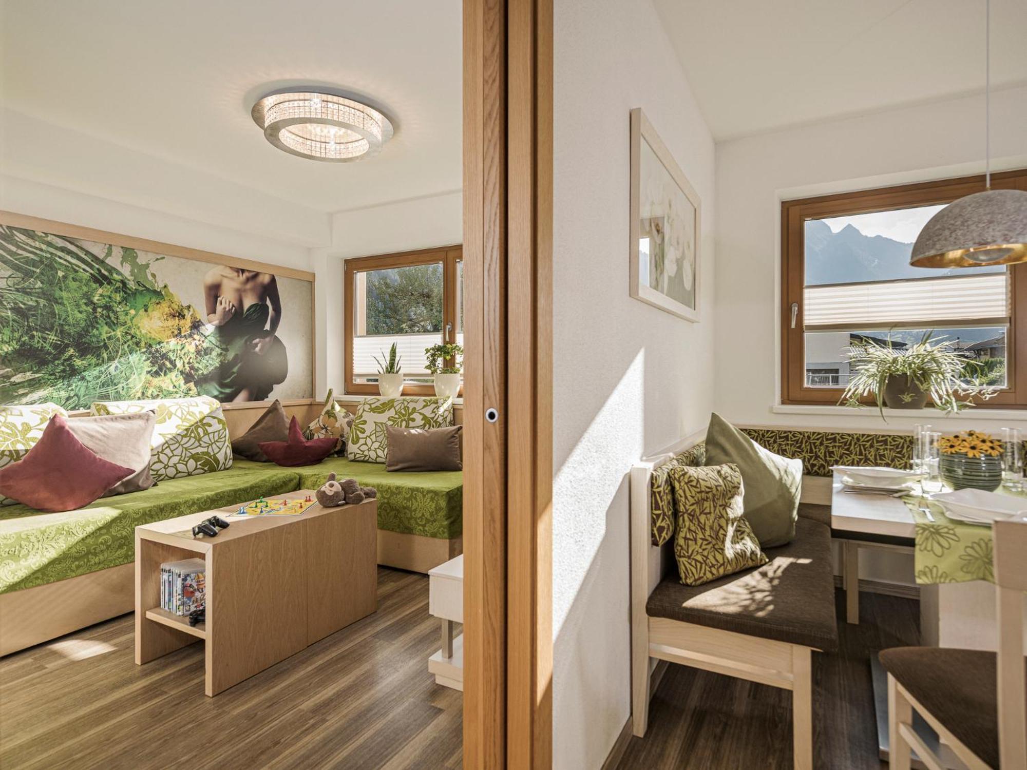 Apart Central - Premium Mountain&Garden Mayrhofen Δωμάτιο φωτογραφία