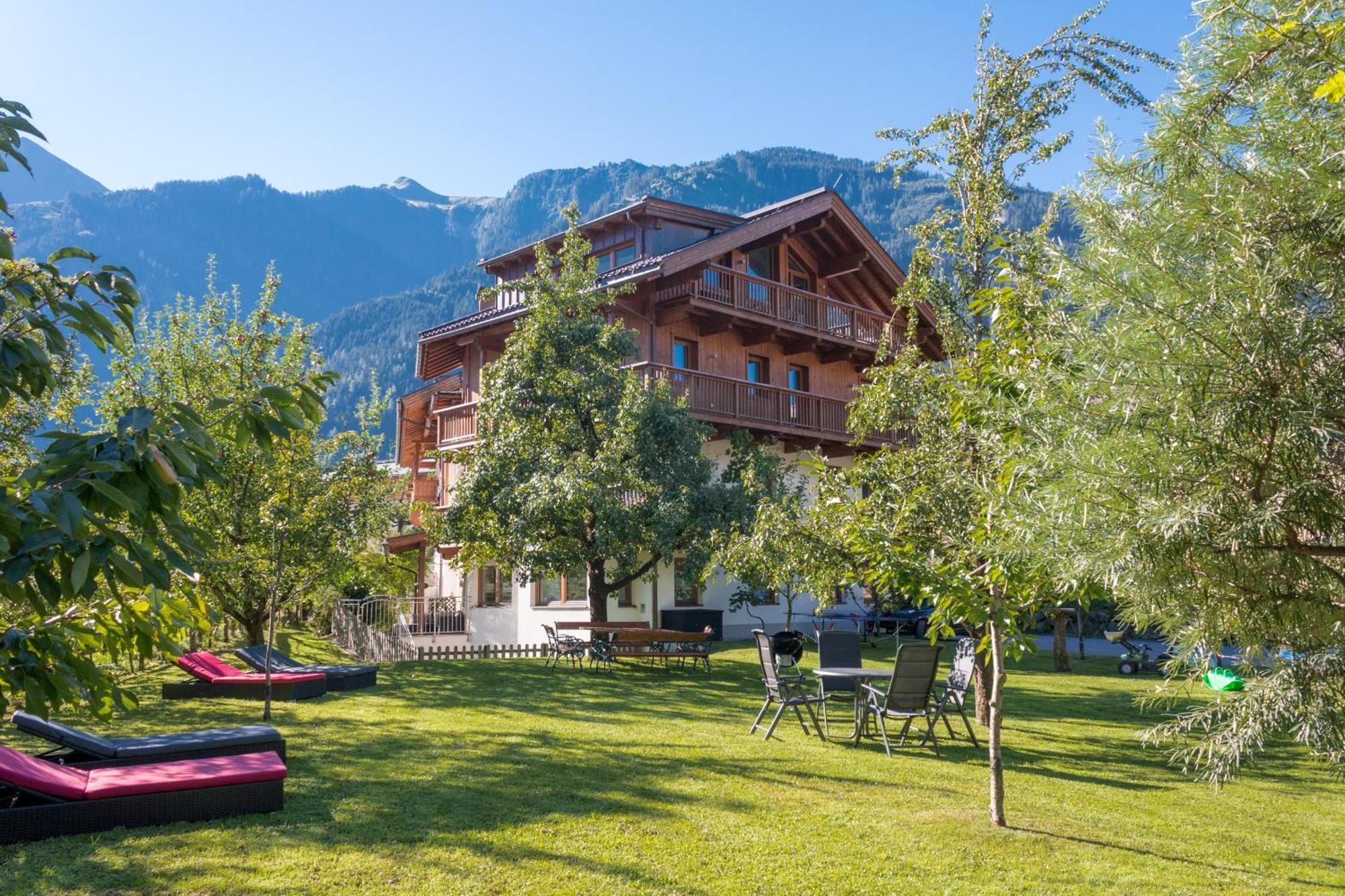 Apart Central - Premium Mountain&Garden Mayrhofen Εξωτερικό φωτογραφία